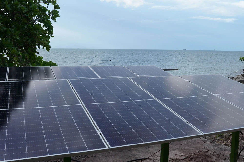 GULF’s Solar Initiative Strengthens Marine and Coastal Conservation  at Koh Mattra, Chumphon
