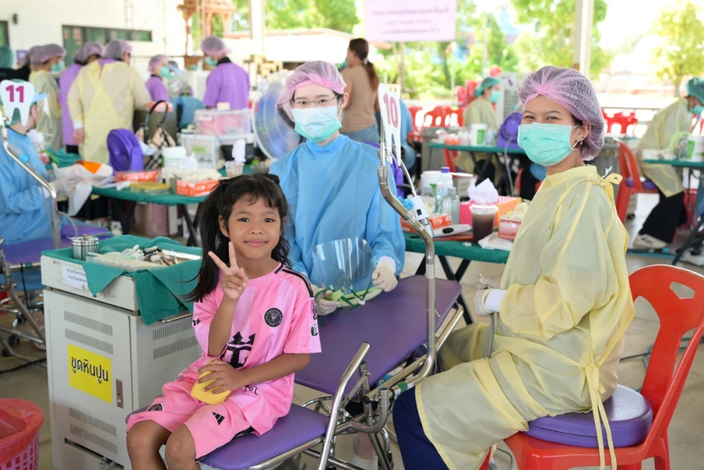 “GULF Sparks Smiles” ออกหน่วยทันตกรรมพื้นที่อยุธยา  พร้อมเปิดโอกาสเยาวชนเป็นจิตอาสา ร่วมภารกิจยกระดับคุณภาพชีวิตคนไทย